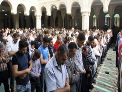 Gök Mescitte Cuma Buluşması